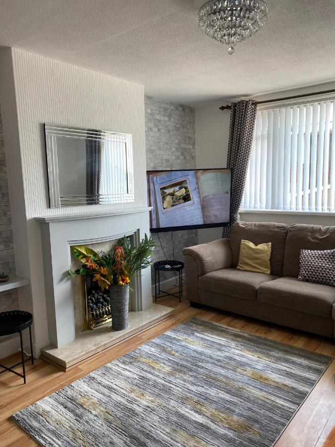 M&J Apartment Blackpool Esterno foto