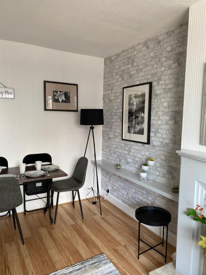 M&J Apartment Blackpool Esterno foto